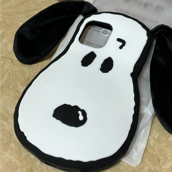 🌷TopFunny 3D Snoopy Silicone 12 Pro Max Phone Case - Picture 3 of 7